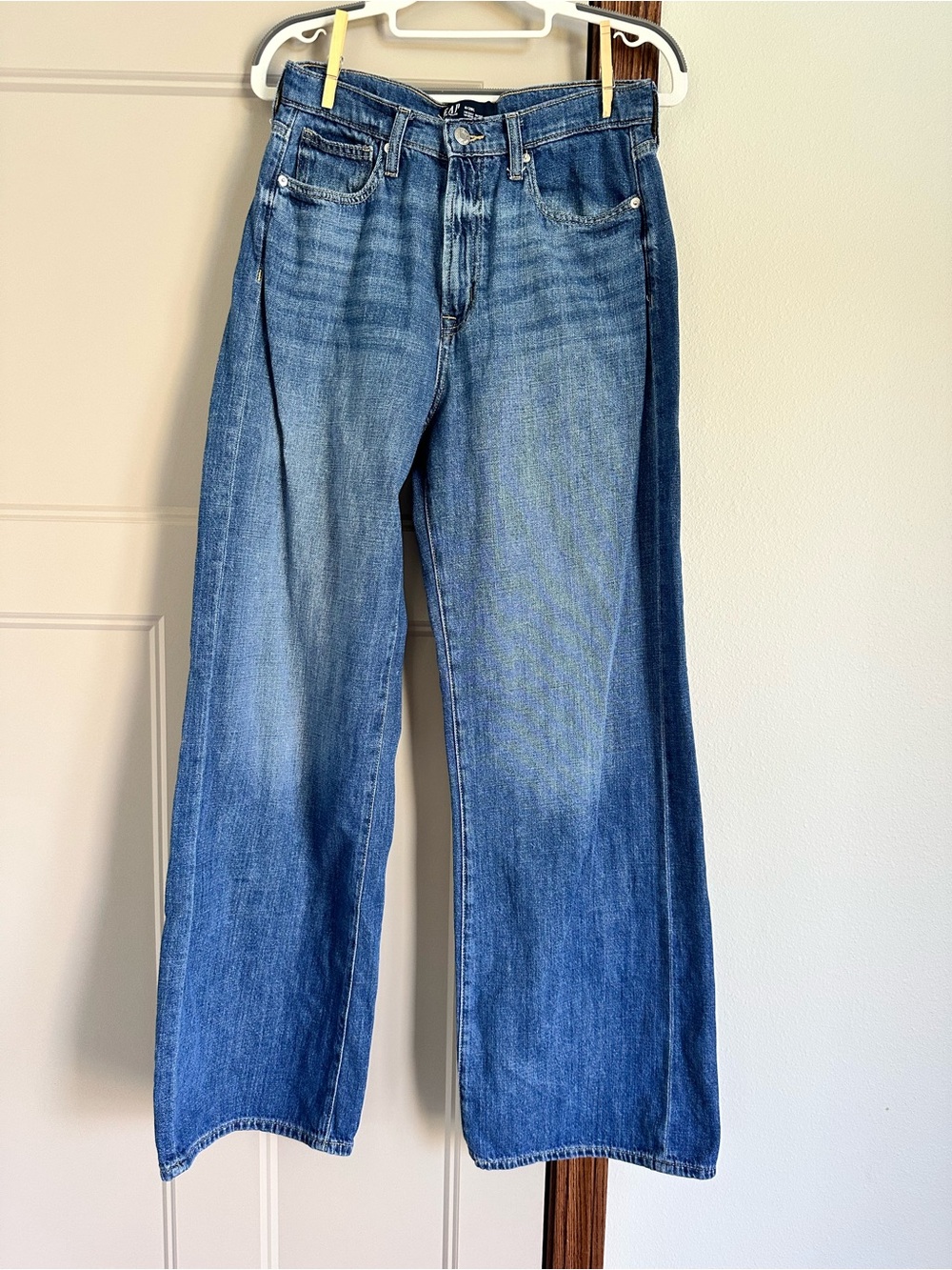Gap Factory Women’s High-Rise Wide Leg Jeans in Medium Blue Wash size 6/28L - Picture 2 of 8